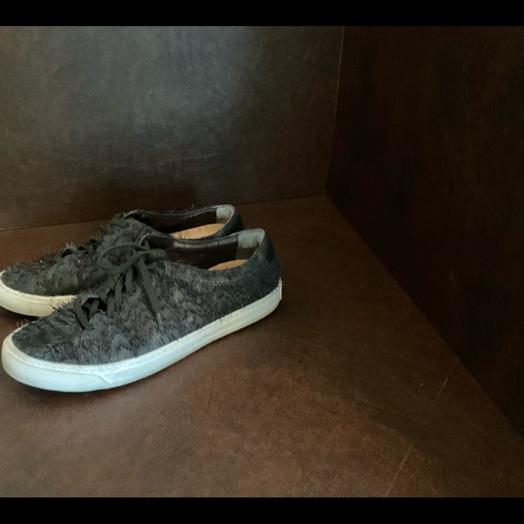 LOEFFLER RANDALL fringed black runners. - Picture 4 of 4